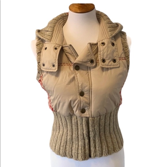 Free People Jackets & Blazers - ⭐️Free People Puffer Sweater Vest⭐️